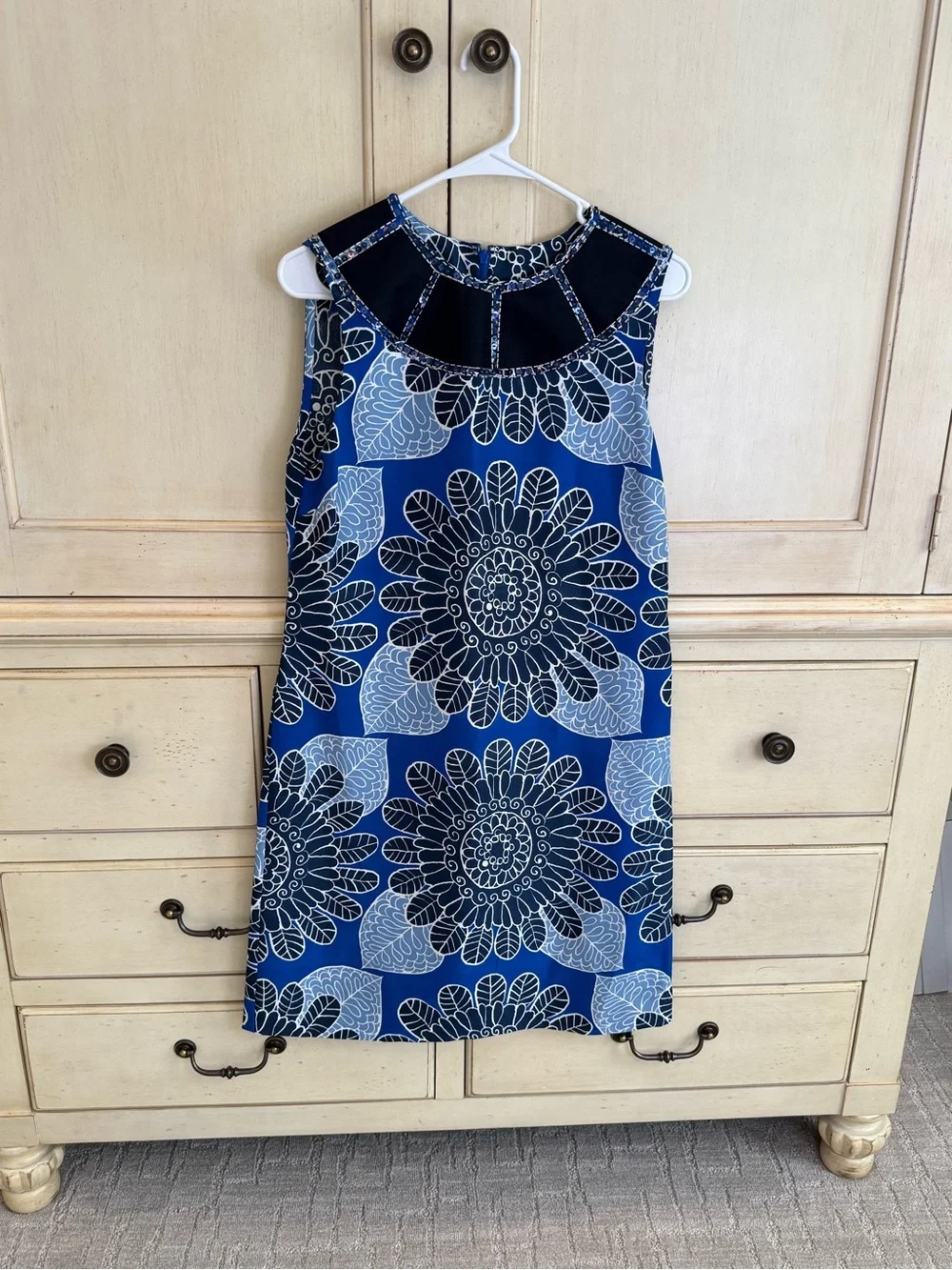 Sleeveless Blue Mosaic Floral Shift Dress